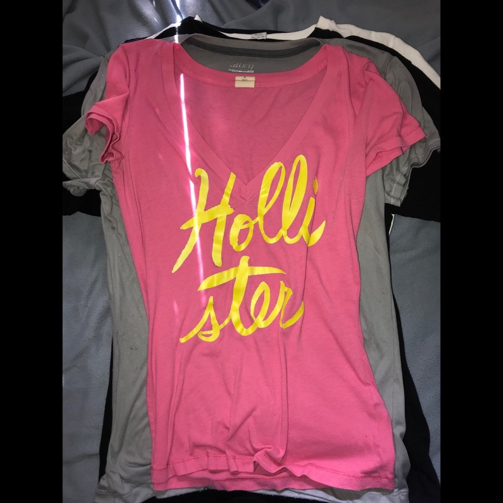 Hollister V-Neck Tee